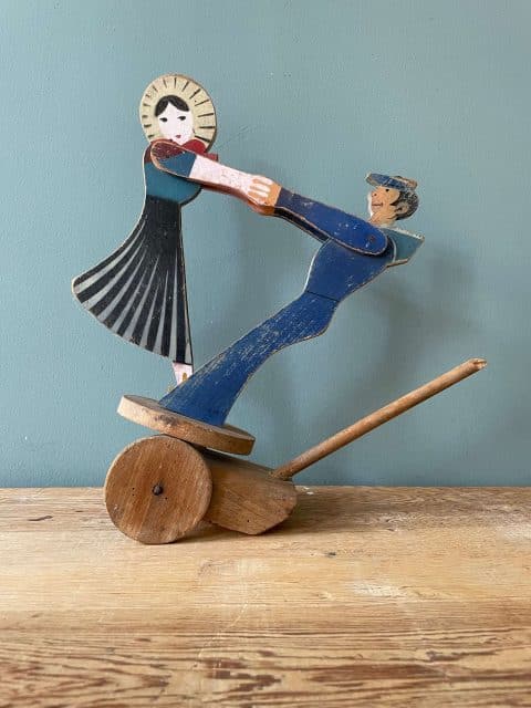 Ancien Jouet En Bois à Pousser : Personnage Marionnette Sur Son Vélo – Vintage