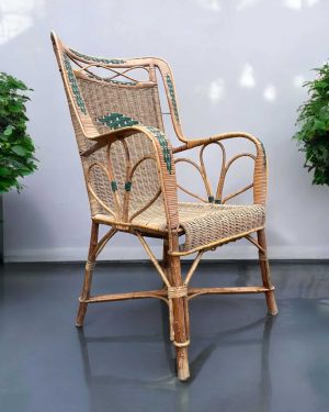 Ancien fauteuil en rotin