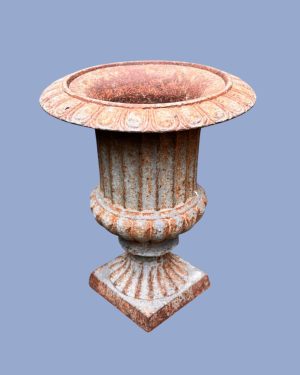 Vase Médicis en fonte