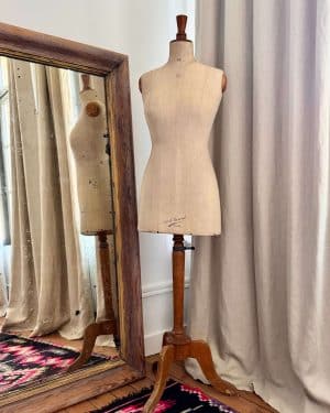 Mannequin de couture Girard Paris