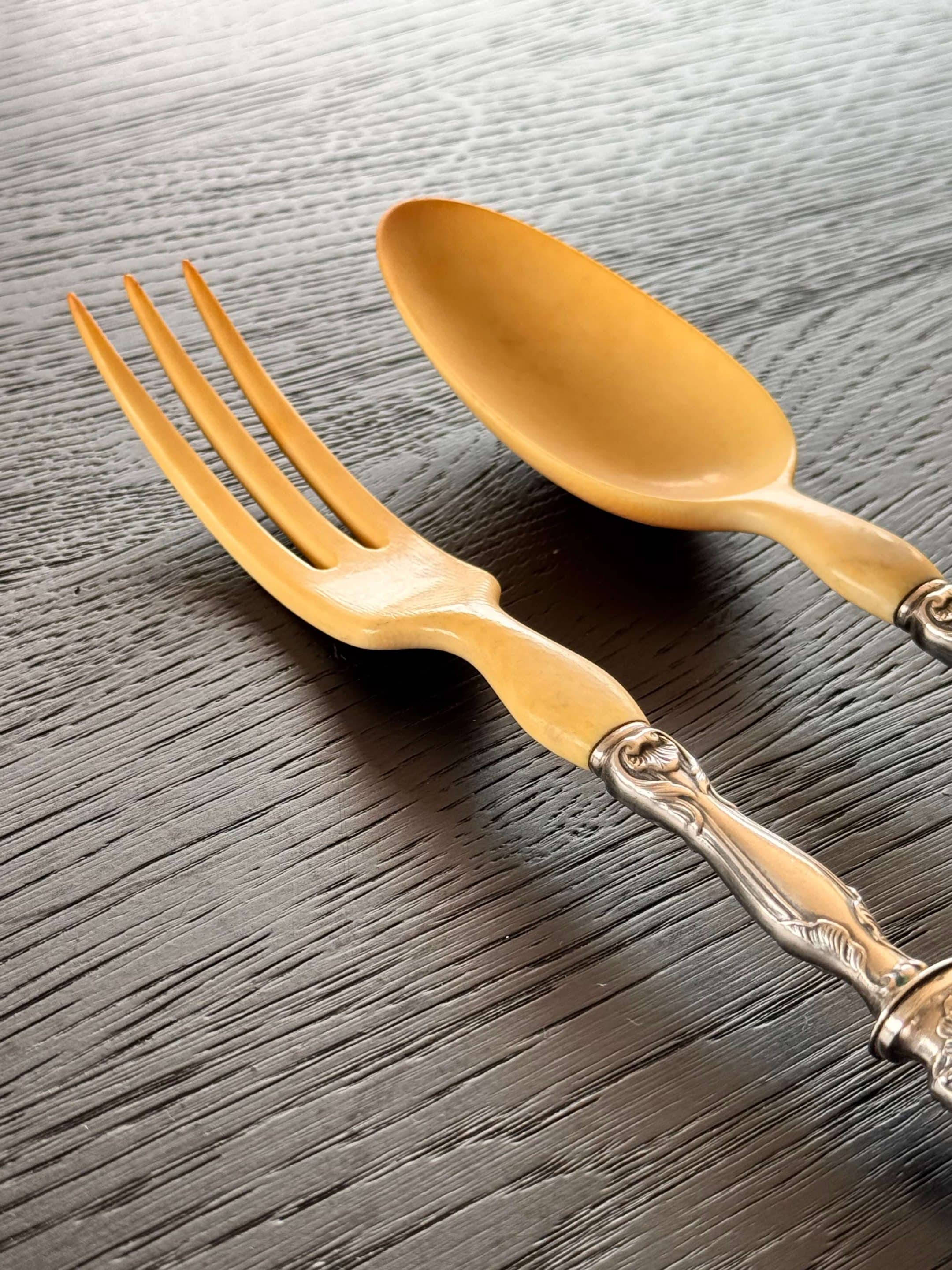 Couverts à salade 1900 dans leur écrin