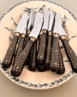 Couteaux de table et service à gigot Duchampson & Caromelvick de Scheffield