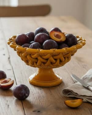 Corbeille tressée sur pied, Maison Pichon Uzès