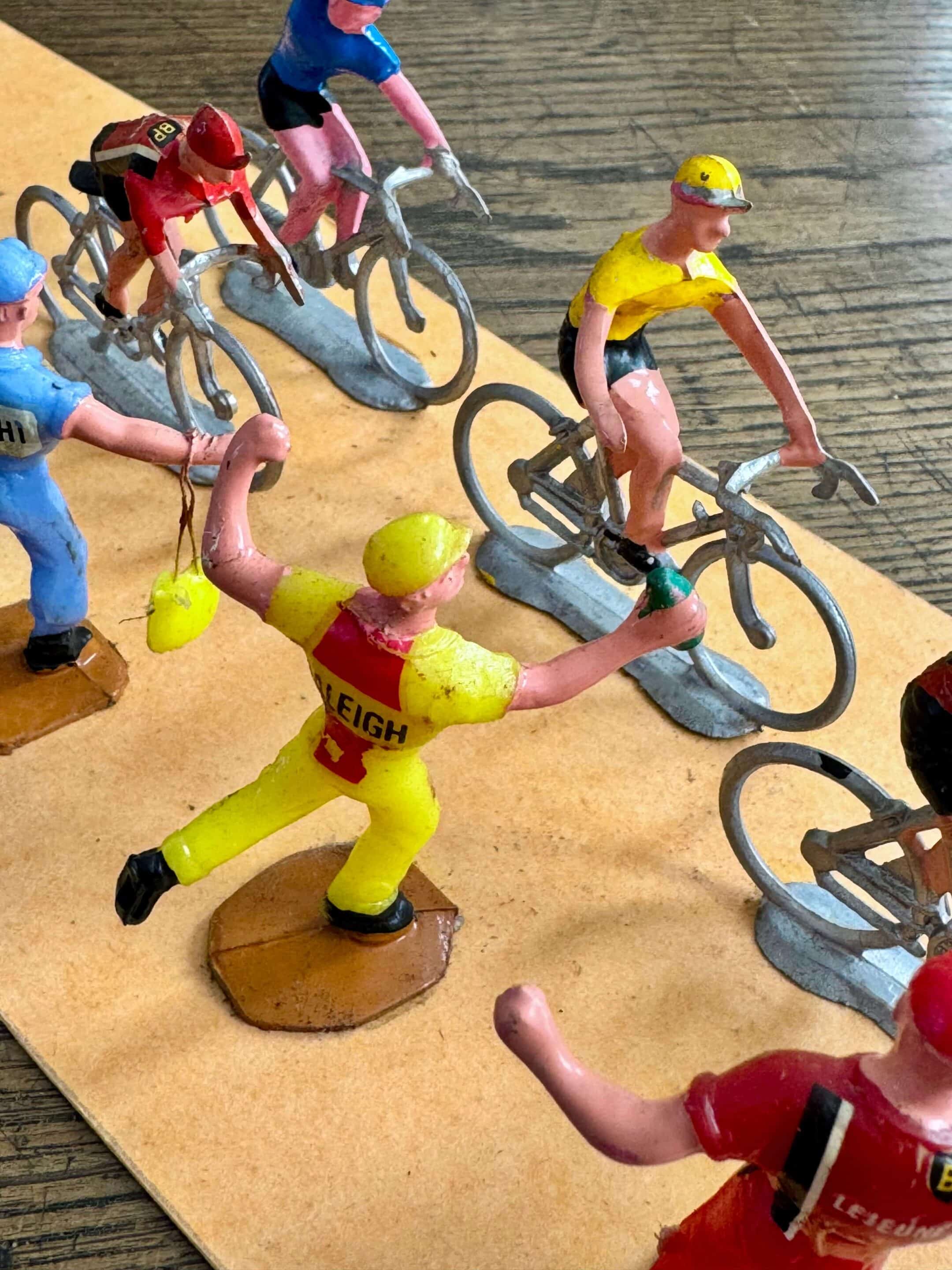 Planche de cyclistes miniatures du Tour de France, Salza France