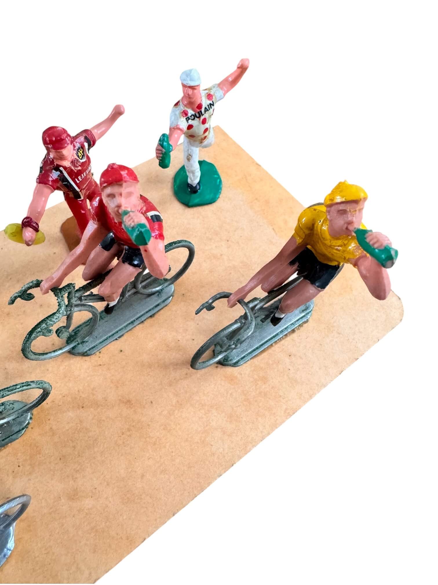 12 figurines Salza, cyclistes et ravitailleurs du Tour de France