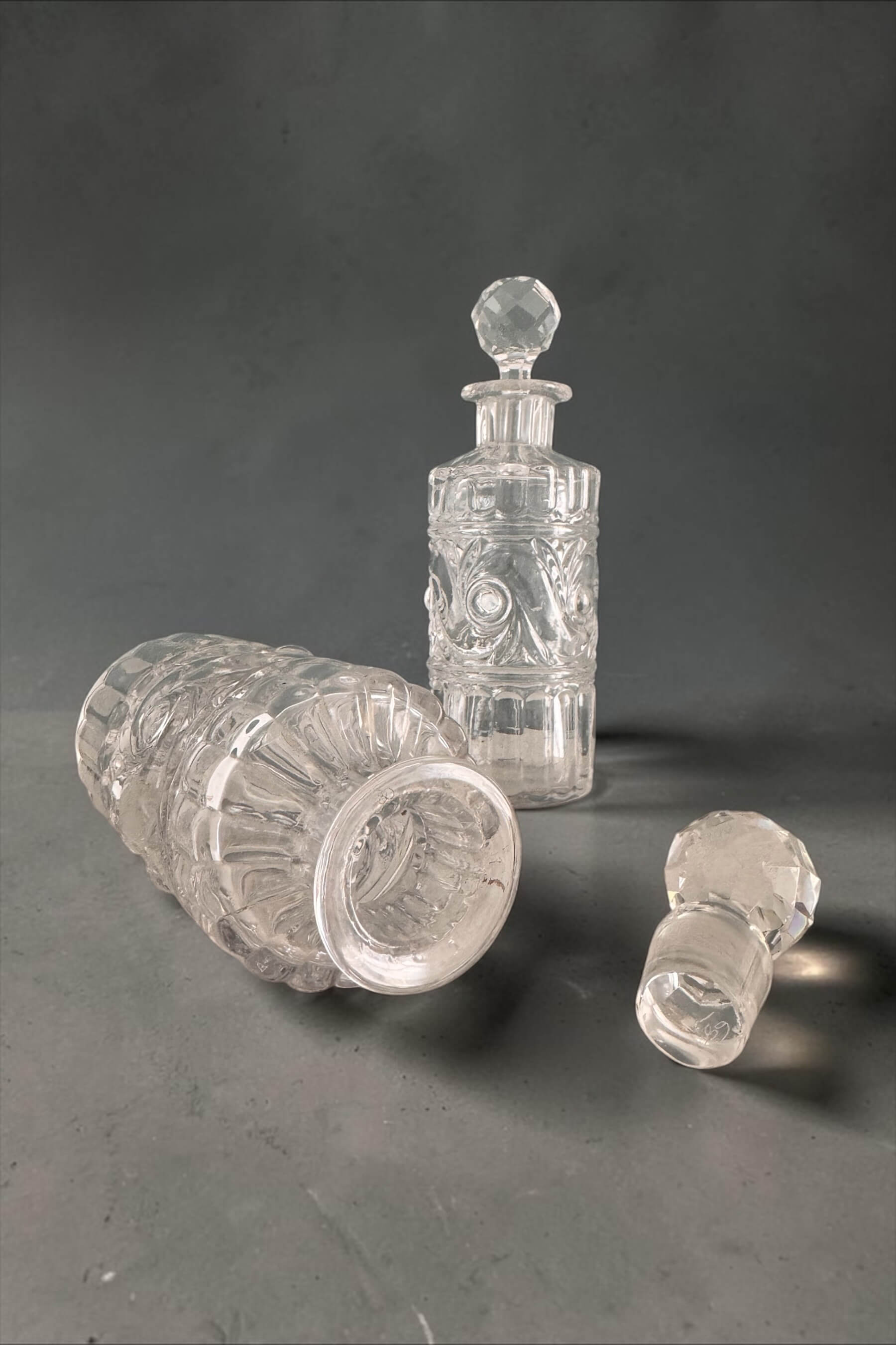 2 flacons "moulure russe", cristal Baccarat 1900