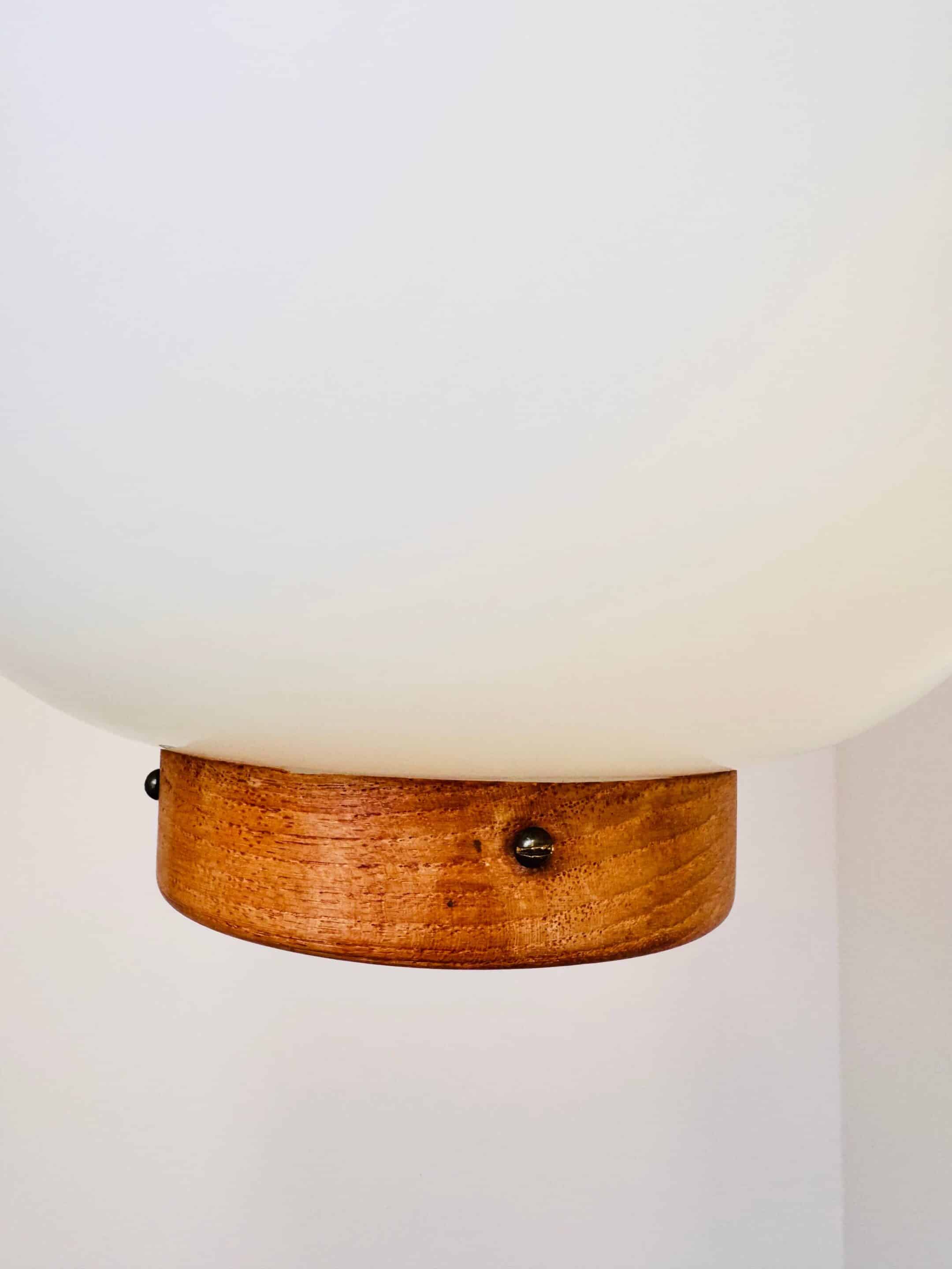 Suspension Kina en opaline et teck par Bent Karlby pour Lyfa