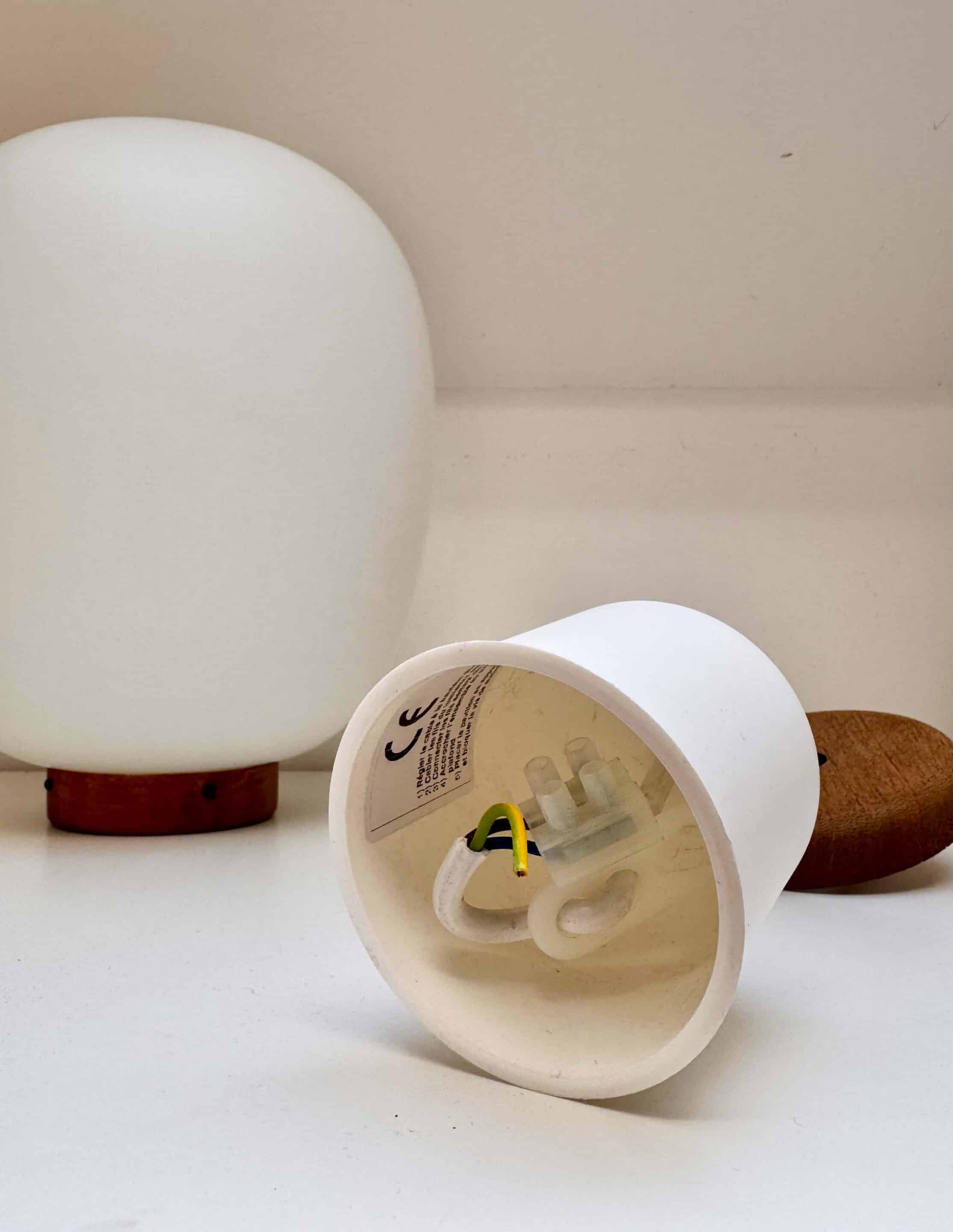 Suspension Kina en opaline et teck par Bent Karlby pour Lyfa