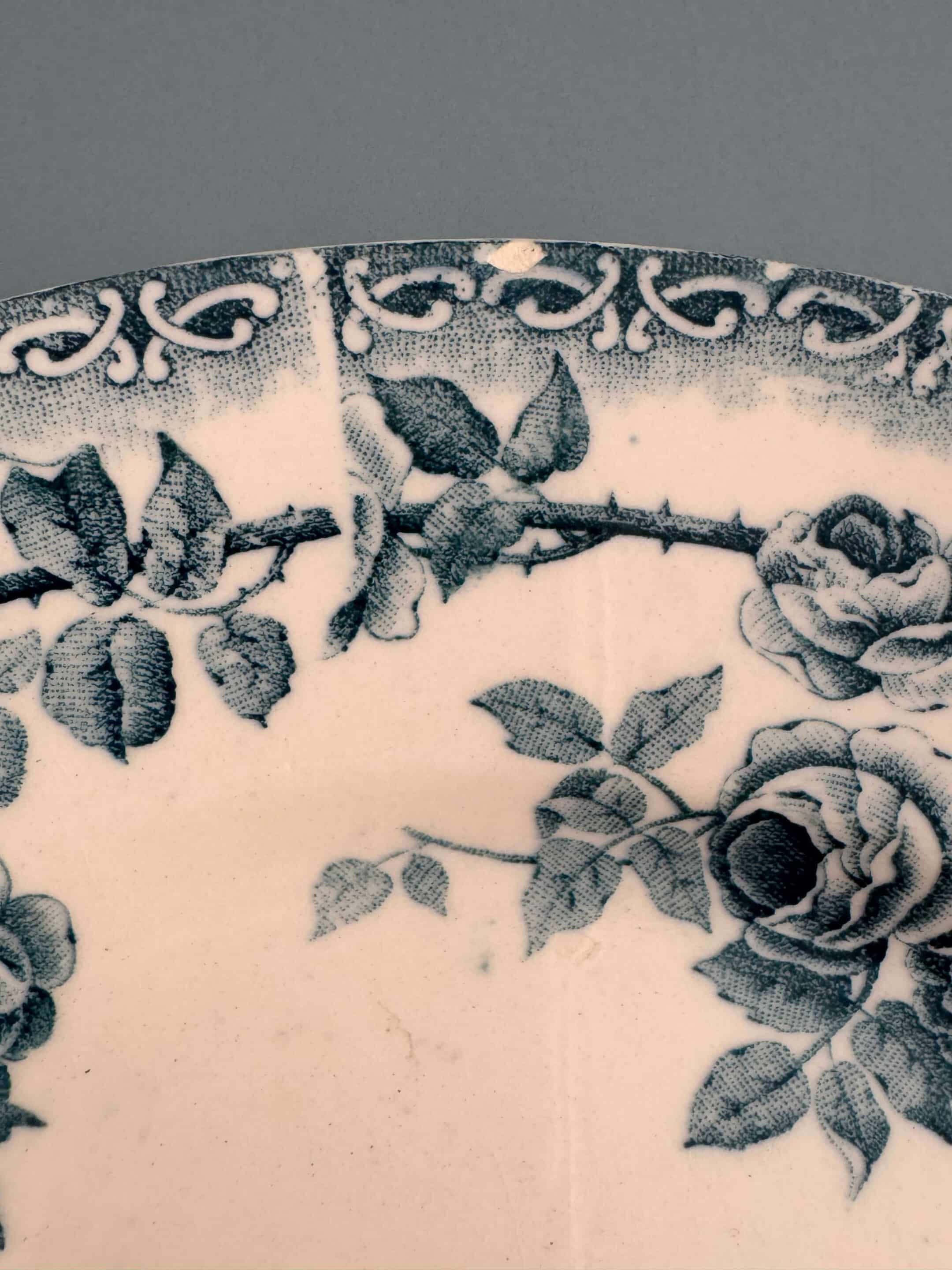 6 assiettes Choisy-le-Roi Terre de Fer 1900