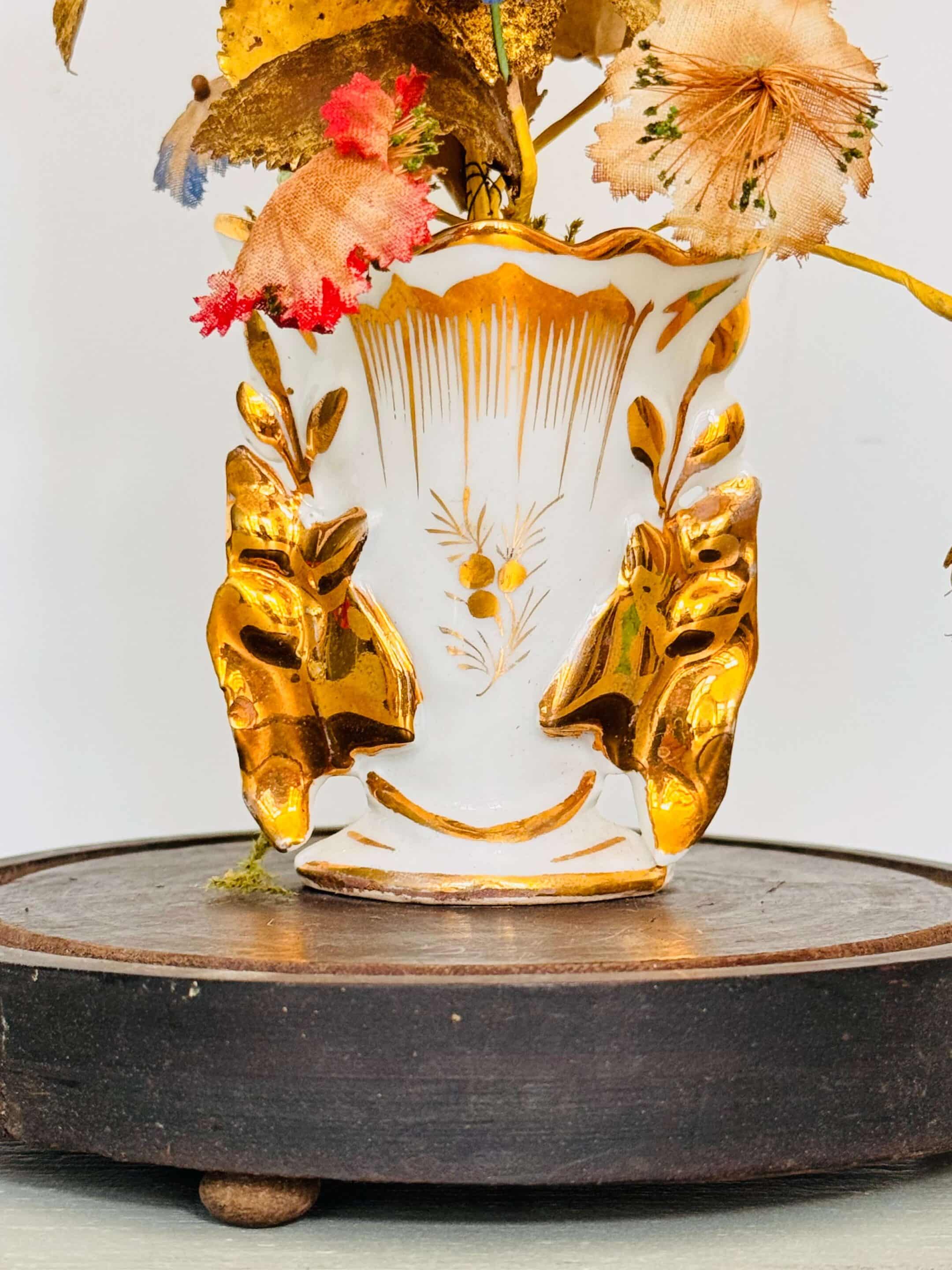 Vase de mariée sous globe XIXème