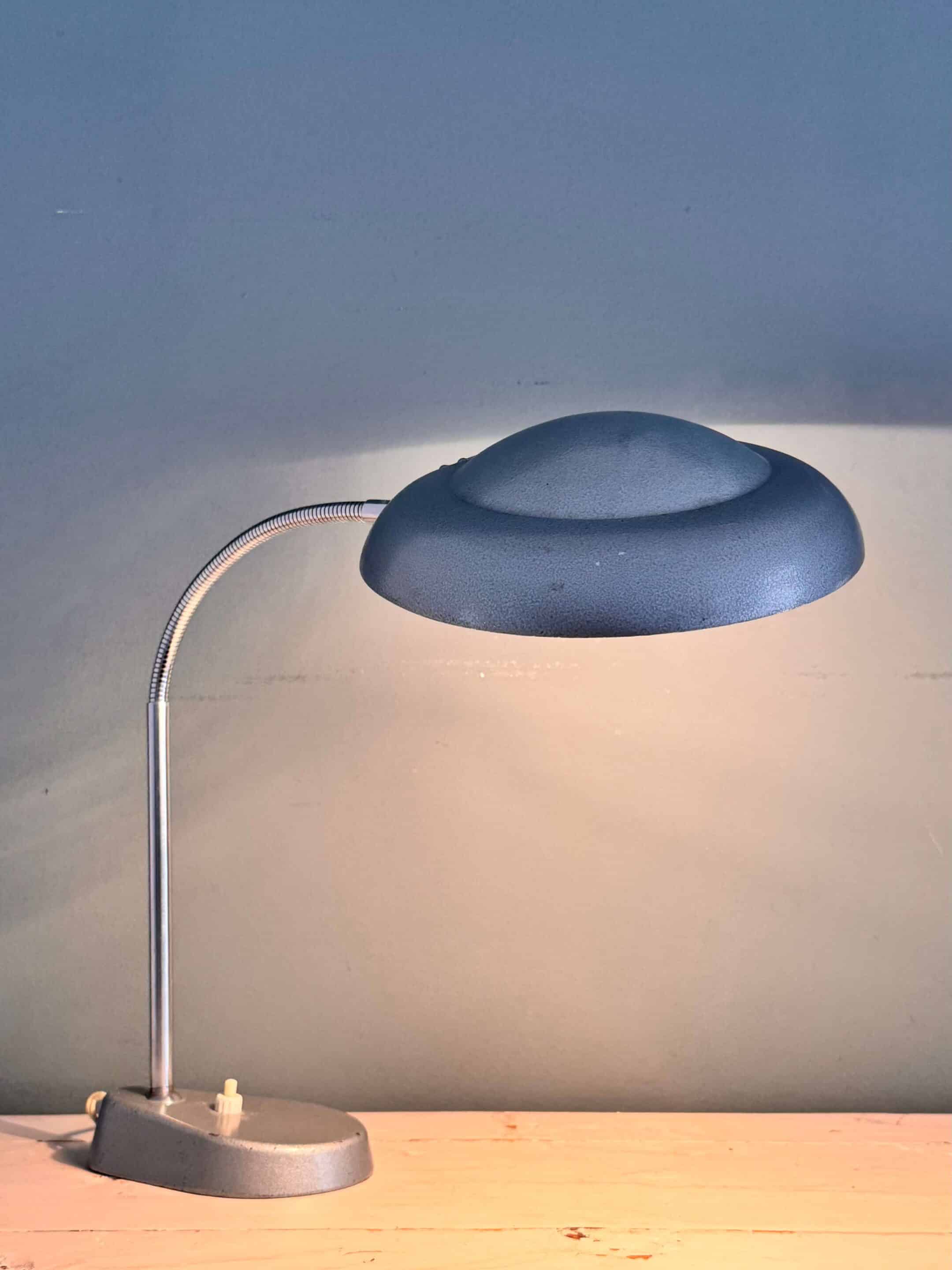 Lampe de bureau vintage Aluminor