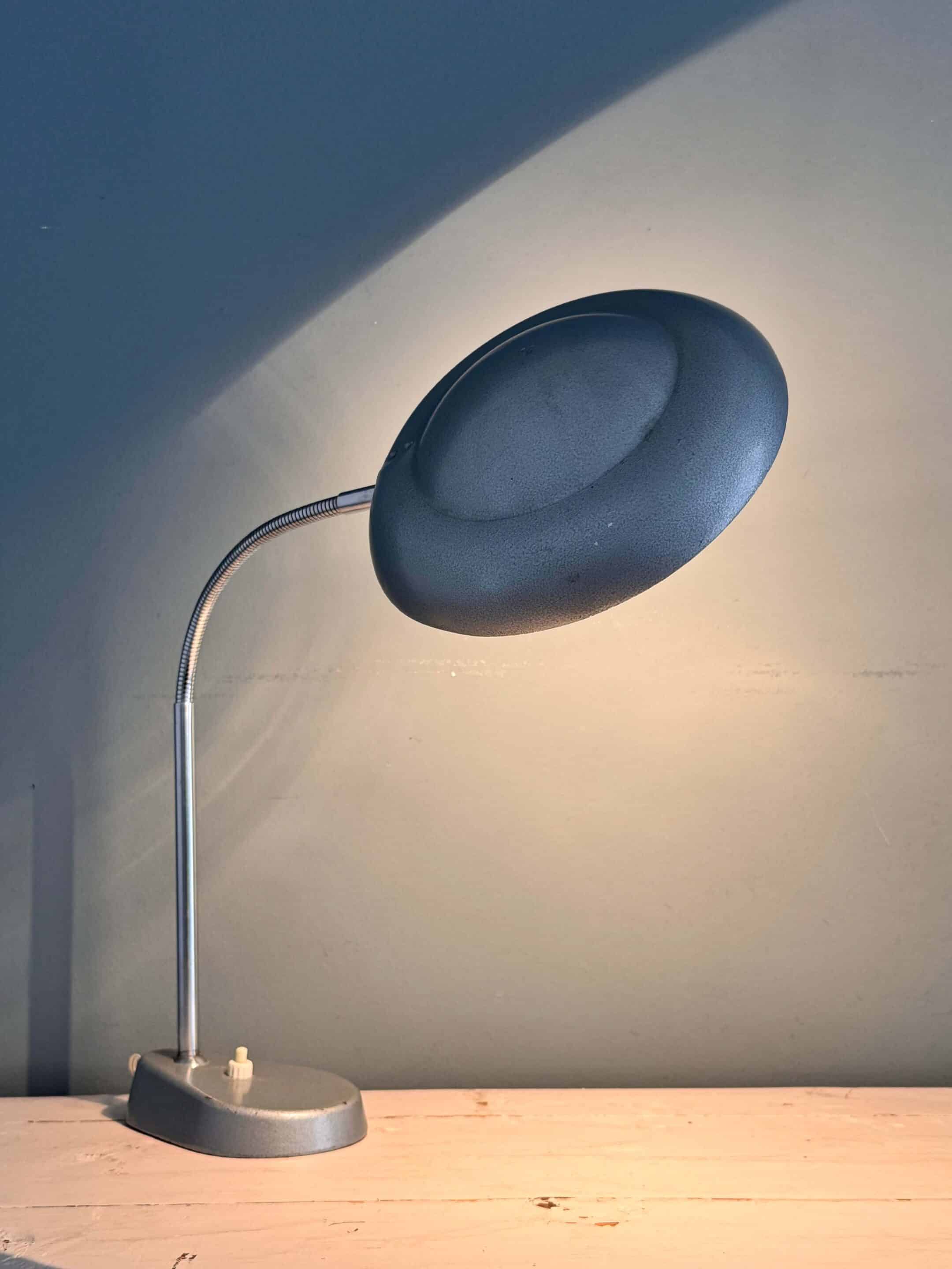 Lampe de bureau vintage Aluminor