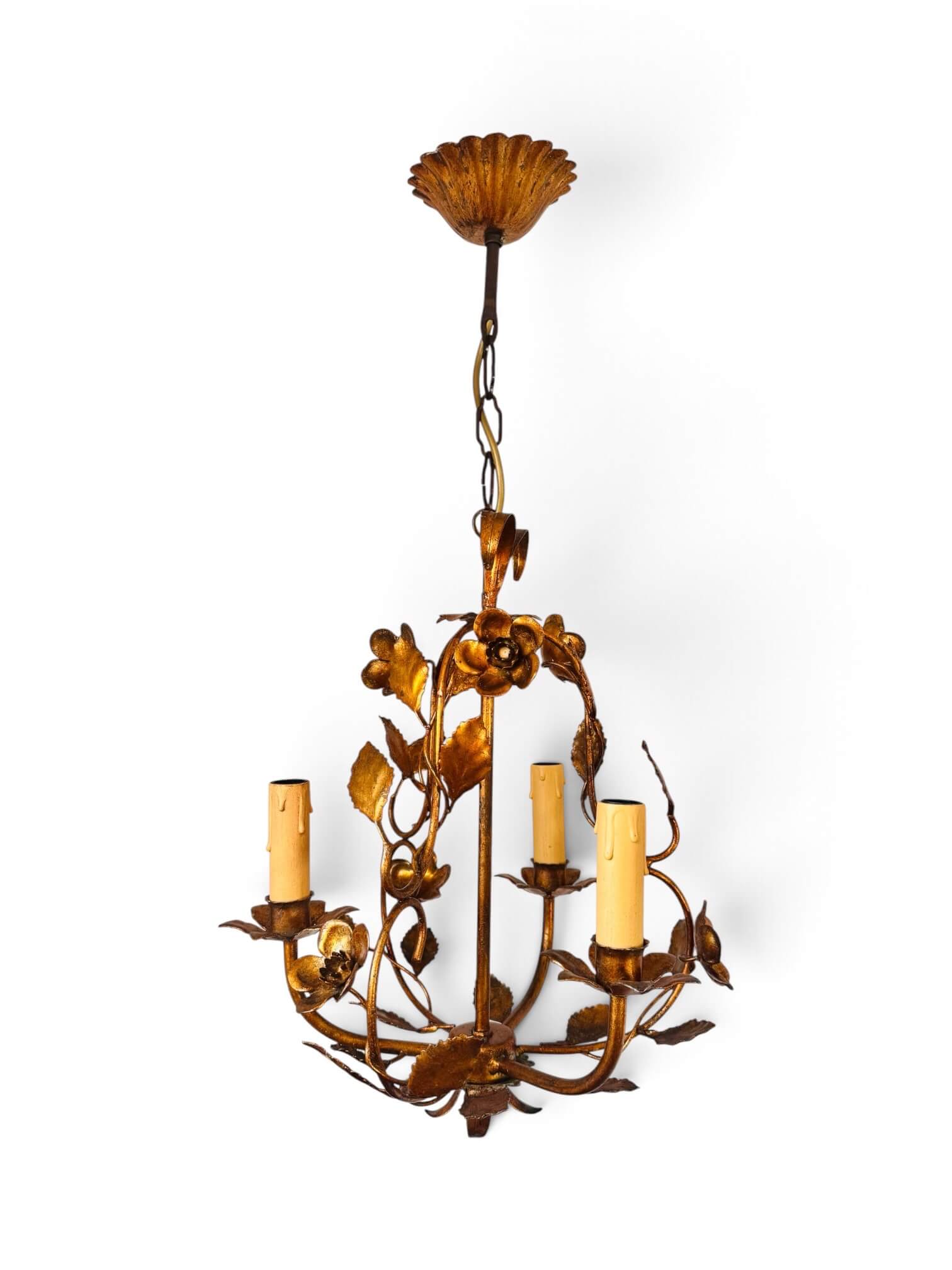 Ancien lustre en métal doré
