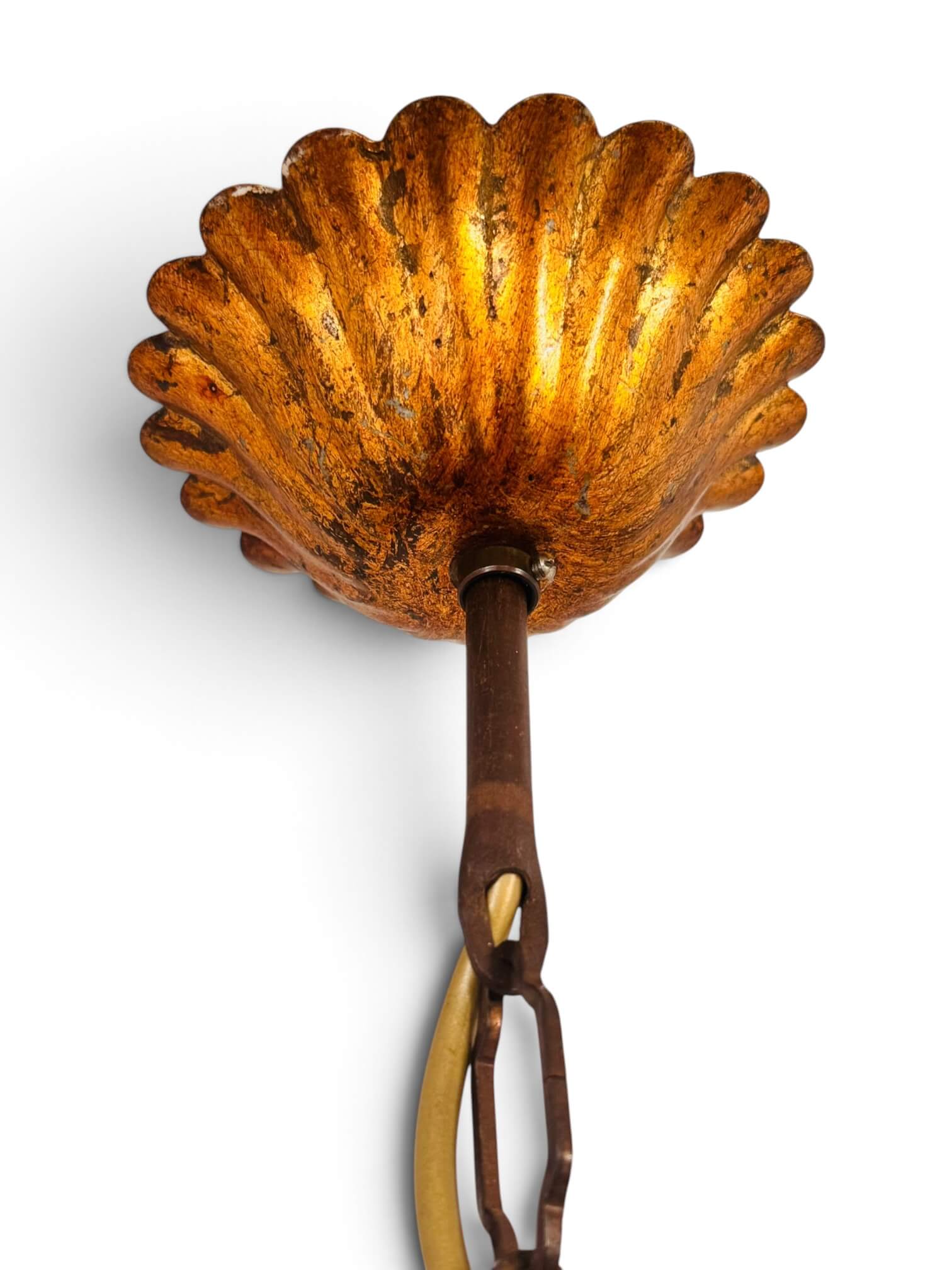 Ancien lustre en métal doré
