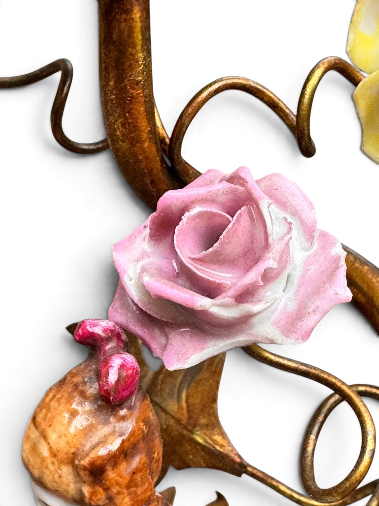 Paire de lampes de chevet en porcelaine et laiton doré
